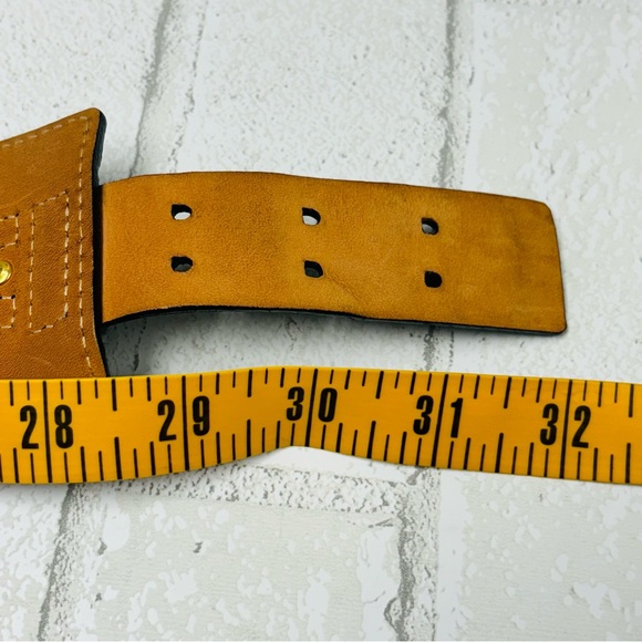 Authentic Givenchy Women's Black Leather Studded Belt Size M - Picture 4 of 8